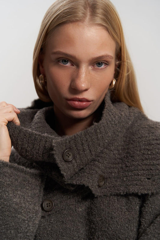 Peoria Neck Detail V Neck Knitted Sweater